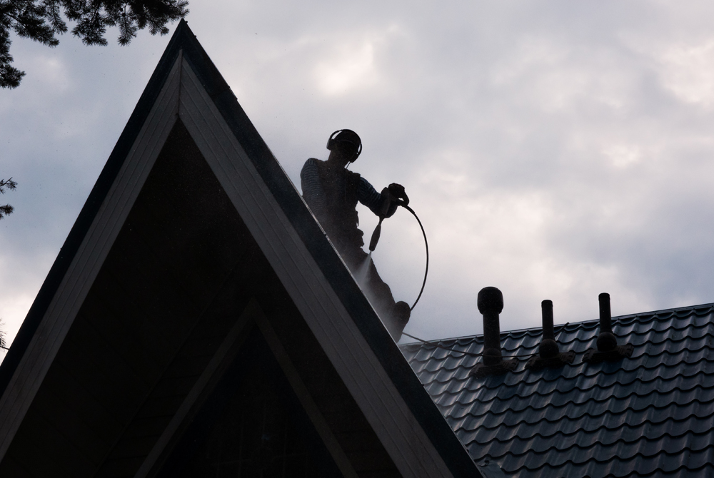 Is It a Good Idea to Have Your Roof Cleaned During the Summer Months?
